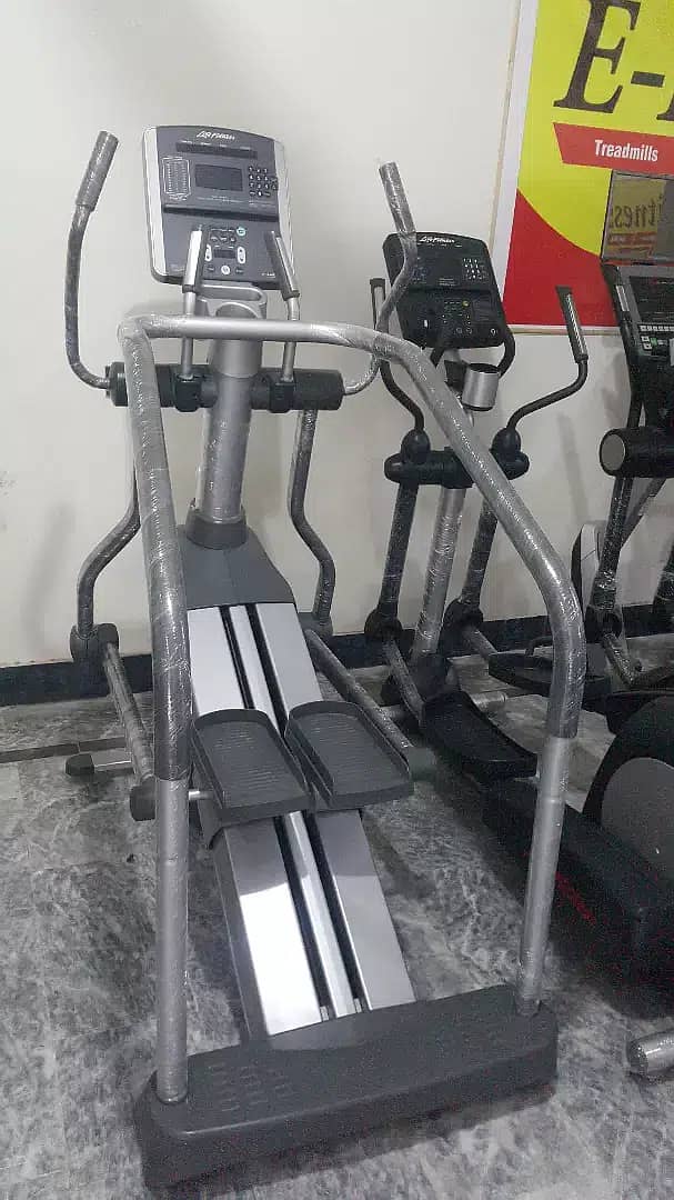 (Psh) American Treadmills, Ellipticals 1