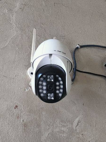 outdoor camera good condition 10 by 10 all okay hai 0