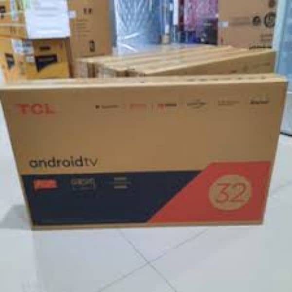 32"inch smart tcl wifi Led tv box Pack 3year warnty 03024036462 0