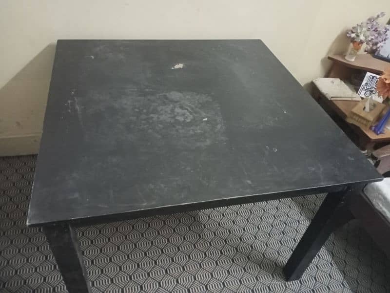 dining table with four foldable chair 1