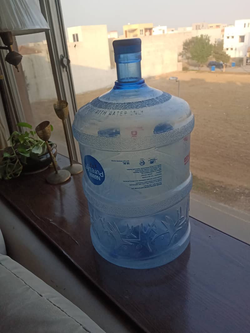 Nestle 5 Gallon Water bottle 4