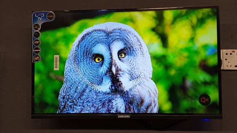 BUY NOW 42 INCHES SMART SLIM LED TV A+ FREE WALLKIT 4