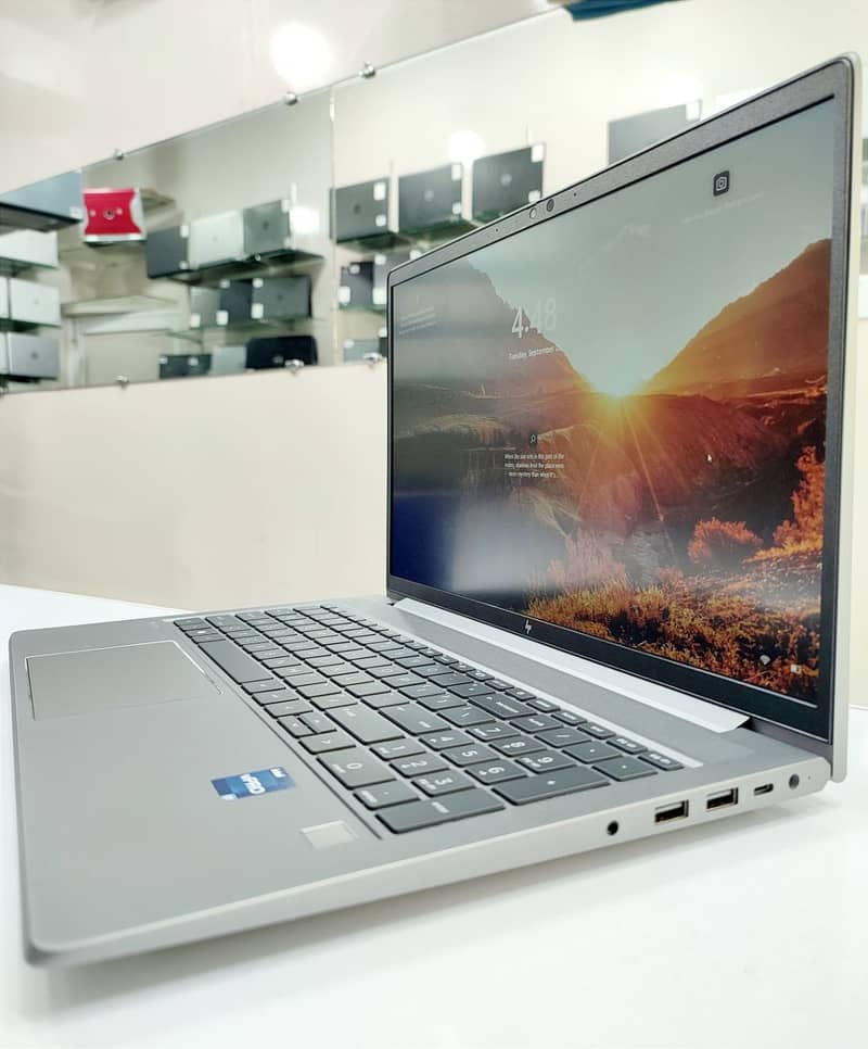 HP ZBook Power G9| i7-12th Gen| 8GB RTX A2000| 64GB RAM DDR5/256GB SSD 5