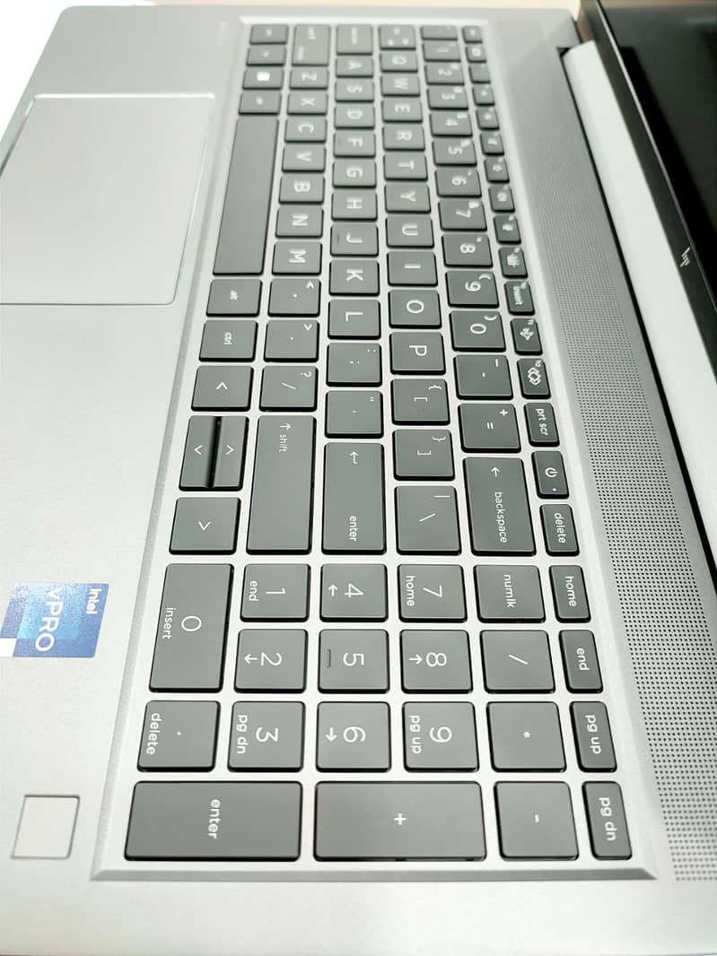 HP ZBook Power G9| i7-12th Gen| 8GB RTX A2000| 64GB RAM DDR5/256GB SSD 9