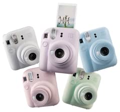 Fujifilm INSTAX Mini 12 Instant Flim Camera with x20 Films 0