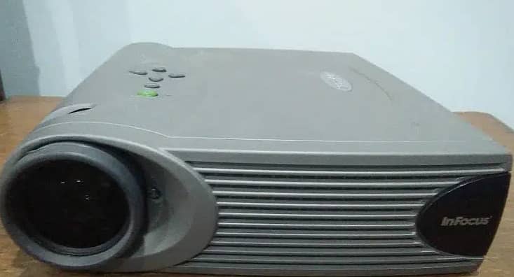 InFocus LP330 Projector 2