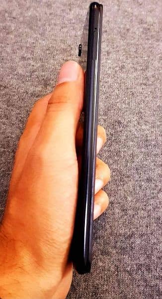 vivo y83 with box and charger in very good condition no open no repair 3