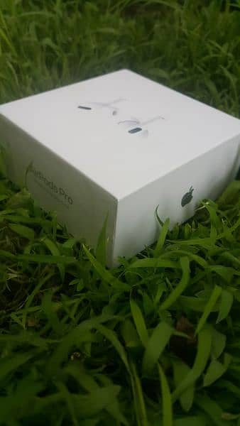 Apple Airpods pro 2nd generation 4