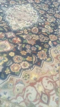 hand knotted carpet 0