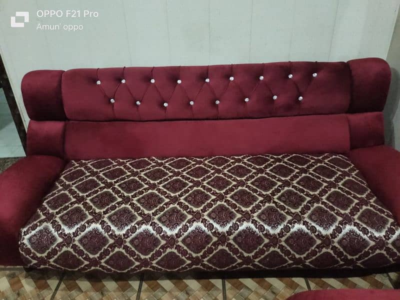 sofa brand new buy one week ago ye new Hai j 1