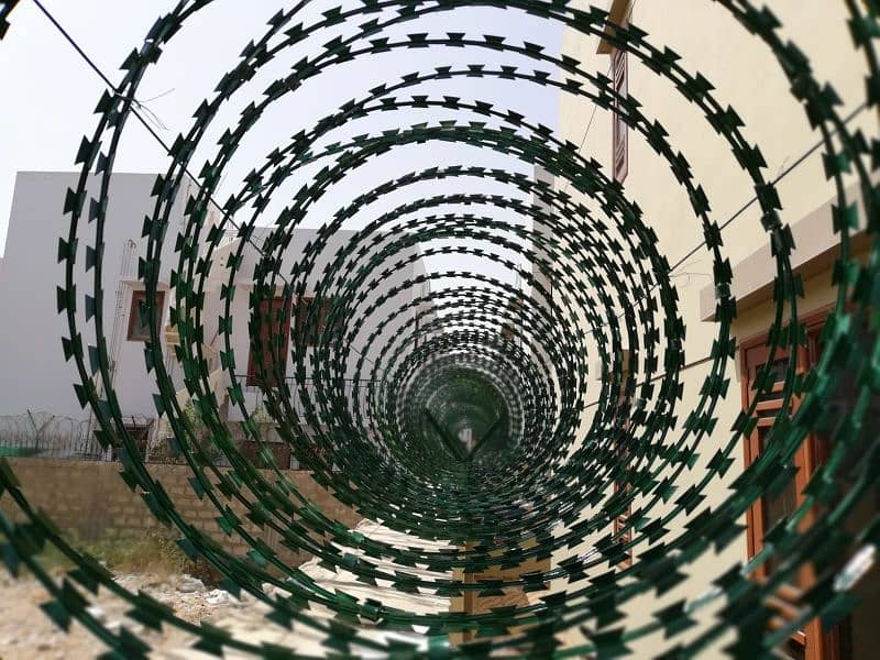Best Razor Wire Installation In Karachi | All Type Of Fences and Wires 7
