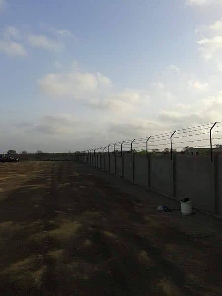 Best Fence Installation in Pakistan / Crimped Mesh / Jali Fence 11