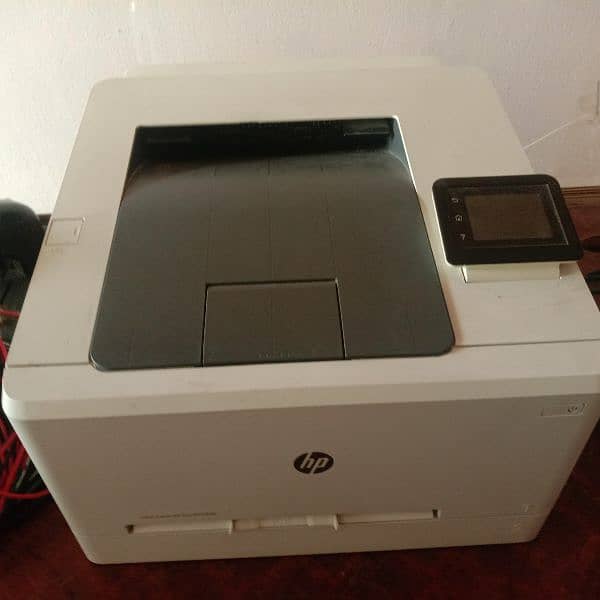 i want to sal hp colr printer in good conditio 4