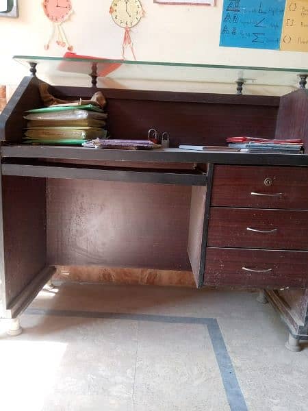 Good condition School furniture for sale 1