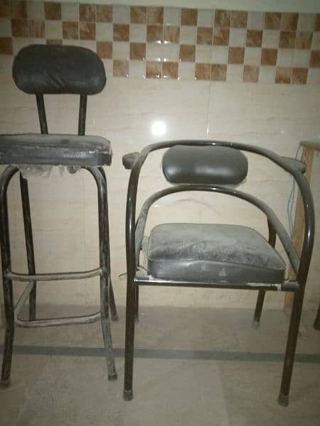 Good condition School furniture for sale 3
