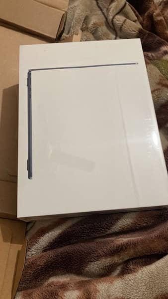 Apple MacBook Air M2 8GB 256GB 0