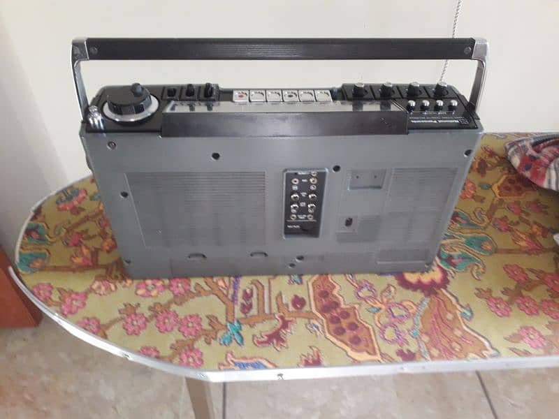 National Panasonic 4 band stereo cassettes recorder 9