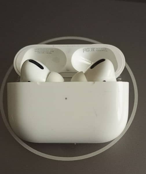 Apple Airpods pro 2nd Gen 4