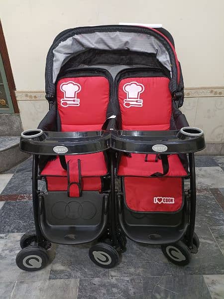 Twin Baby Stroller Pram Brand New Condition 0