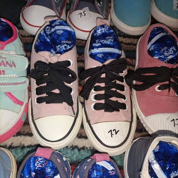 preloved kids branded sneakers 9