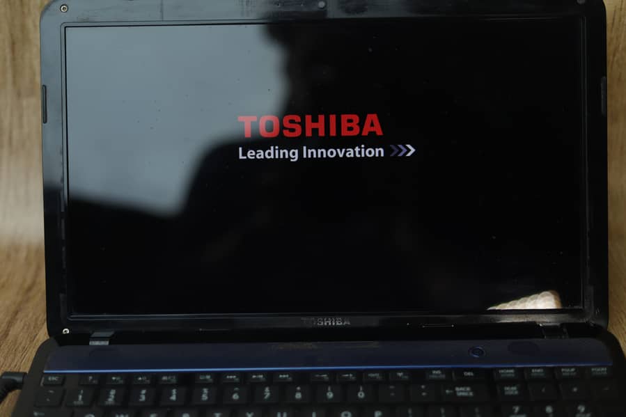 Toshiba Satelite L850 i3 3rd Generation 9