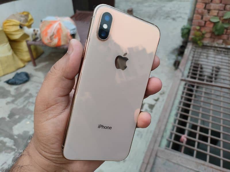 iPhone XS - 64GB - Non PTA - Gold 0