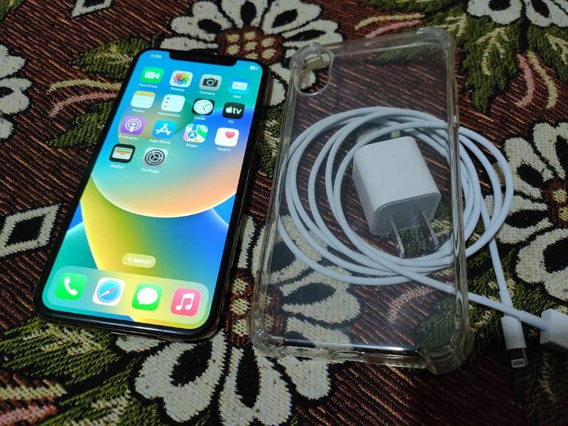 iPhone XS - 64GB - Non PTA - Gold 1