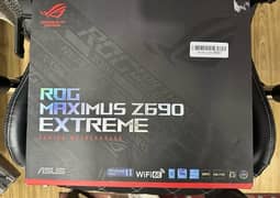 Asus Rog Maximus Z690 Extreme Combo 12700KF with Box TriedentZ 7800MHZ