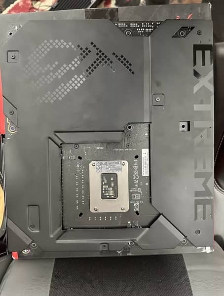 Asus Rog Maximus Z690 Extreme Combo 12700KF with Box TriedentZ 7800MHZ 3