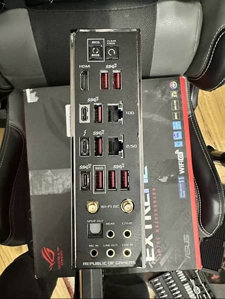 Asus Rog Maximus Z690 Extreme Combo 12700KF with Box TriedentZ 7800MHZ 5