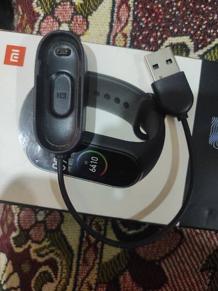 mi smart band 4 only  charger 1