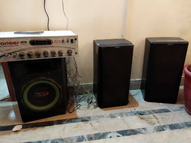 Best Speakers, Woofer and Amplifier. Full Sound System 8