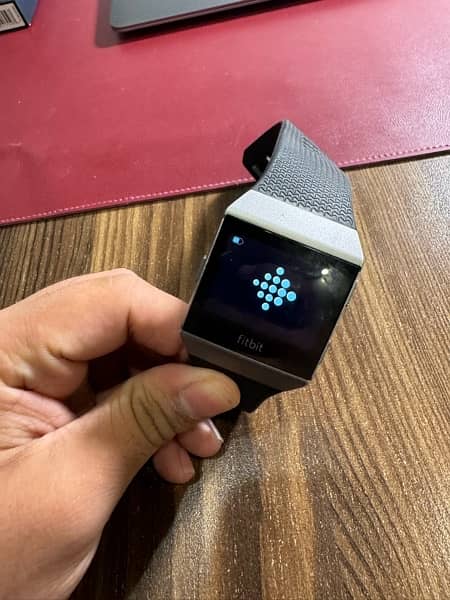 Fitbit cheap ionic olx