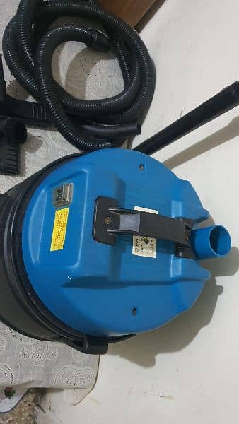 wet and dry vacuum cleaner 14