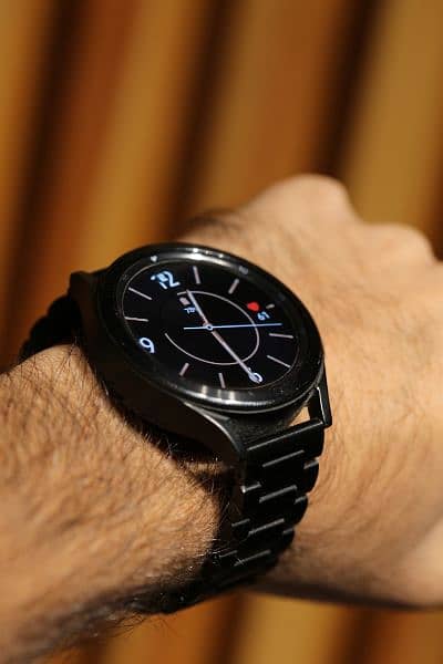 Samsung Galaxy Watch 4 Classic (46mm) 1