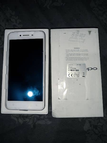 Oppo A37 good condition Pta approve 2/16. price final 1