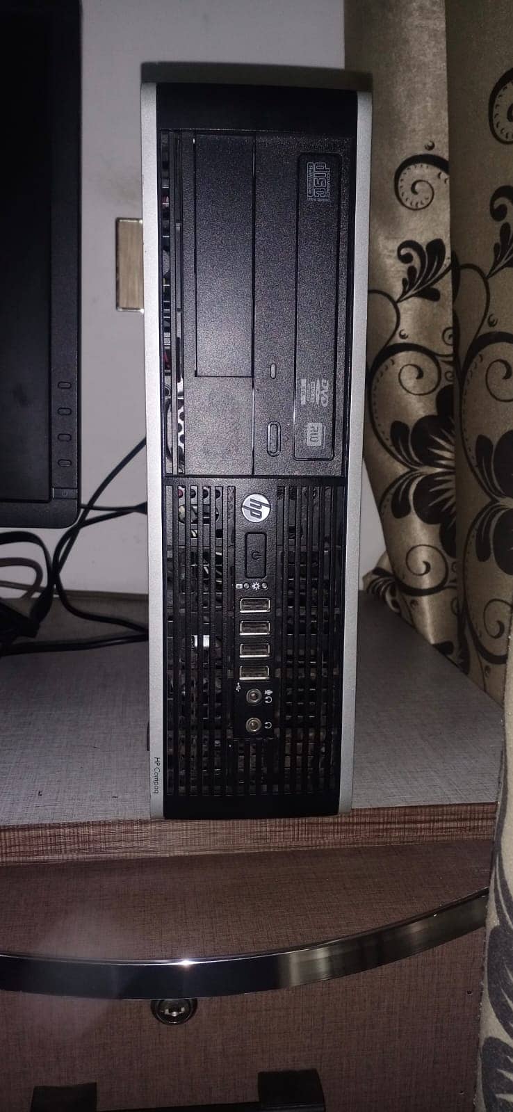 Desktop HP Compaq 6300 – SFF – Core i5 2400 3.1 GHz – 2 GB – 500 GB 1
