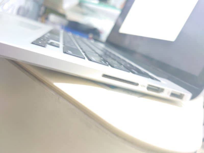 Apple MacBook Pro 2013 5