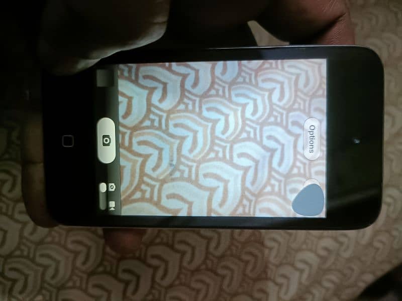 Apple Ipod Touch with camera 16GB 6
