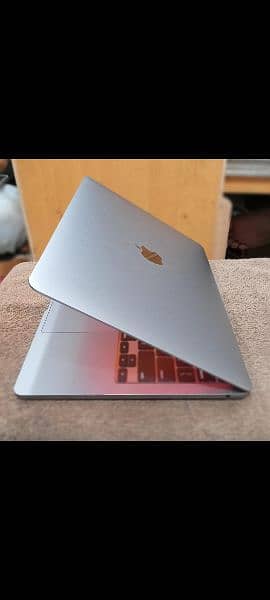 MacBook Pro M1 2020 16GB 256GB 13" CTO Model 3