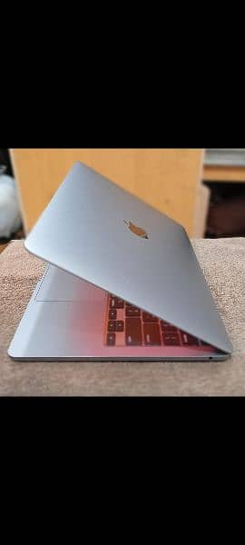 MacBook Pro M1 2020 16GB 256GB 13" CTO Model 11