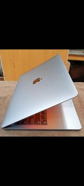 MacBook Pro M1 2020 16GB 256GB 13" CTO Model 18