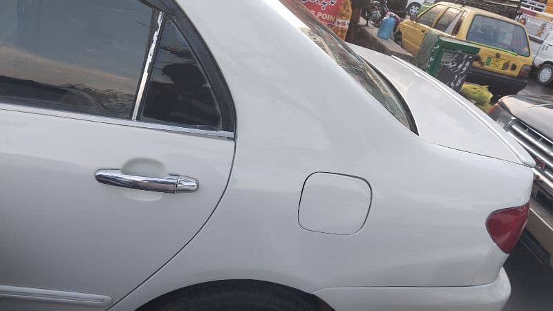 Toyota Saloon 2000cc 5