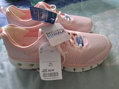 Skechers Shoes. 39 size. Original and brand new from UK.