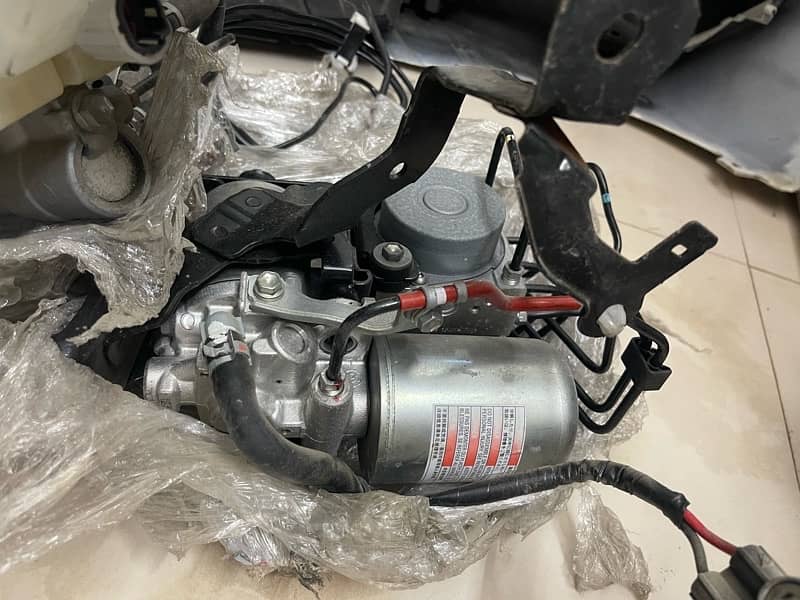 Toyota CHR ABS Brake booster 0