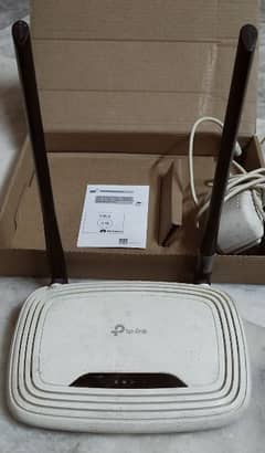 TP-LINK W-Fi Router TL-WR841N Double Antenna 300 Mbps With Charger
