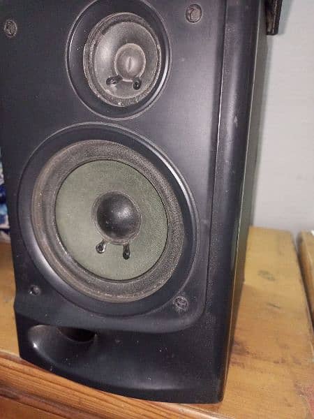 Speakers / woofers  different prices 15
