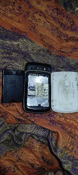 blackberry Bold  good condition with original battery 2