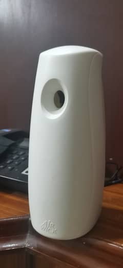 Air Wick Freshmatic Automatic Spray Home Fragrance bought from Dubai