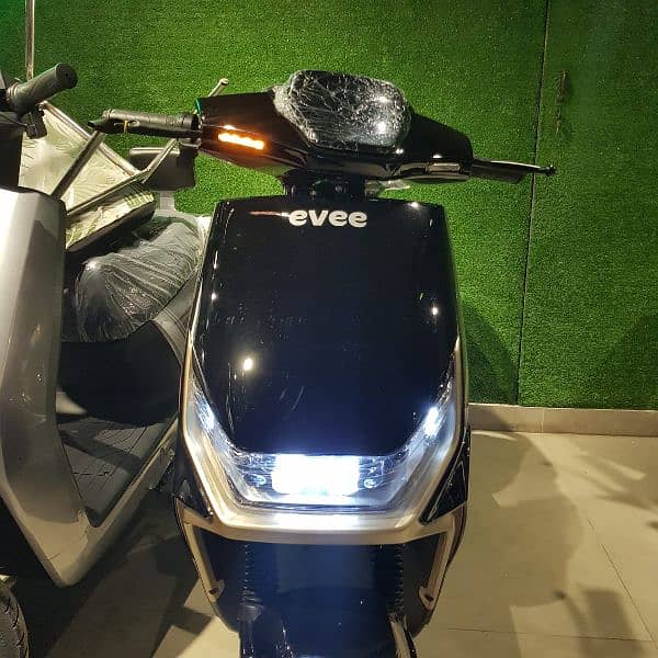 Evee Gen-Z Electric Scooty 2024 Model 1